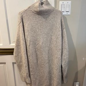 H&M Mock-Turtleneck Sweater Dress Medium New With Tags